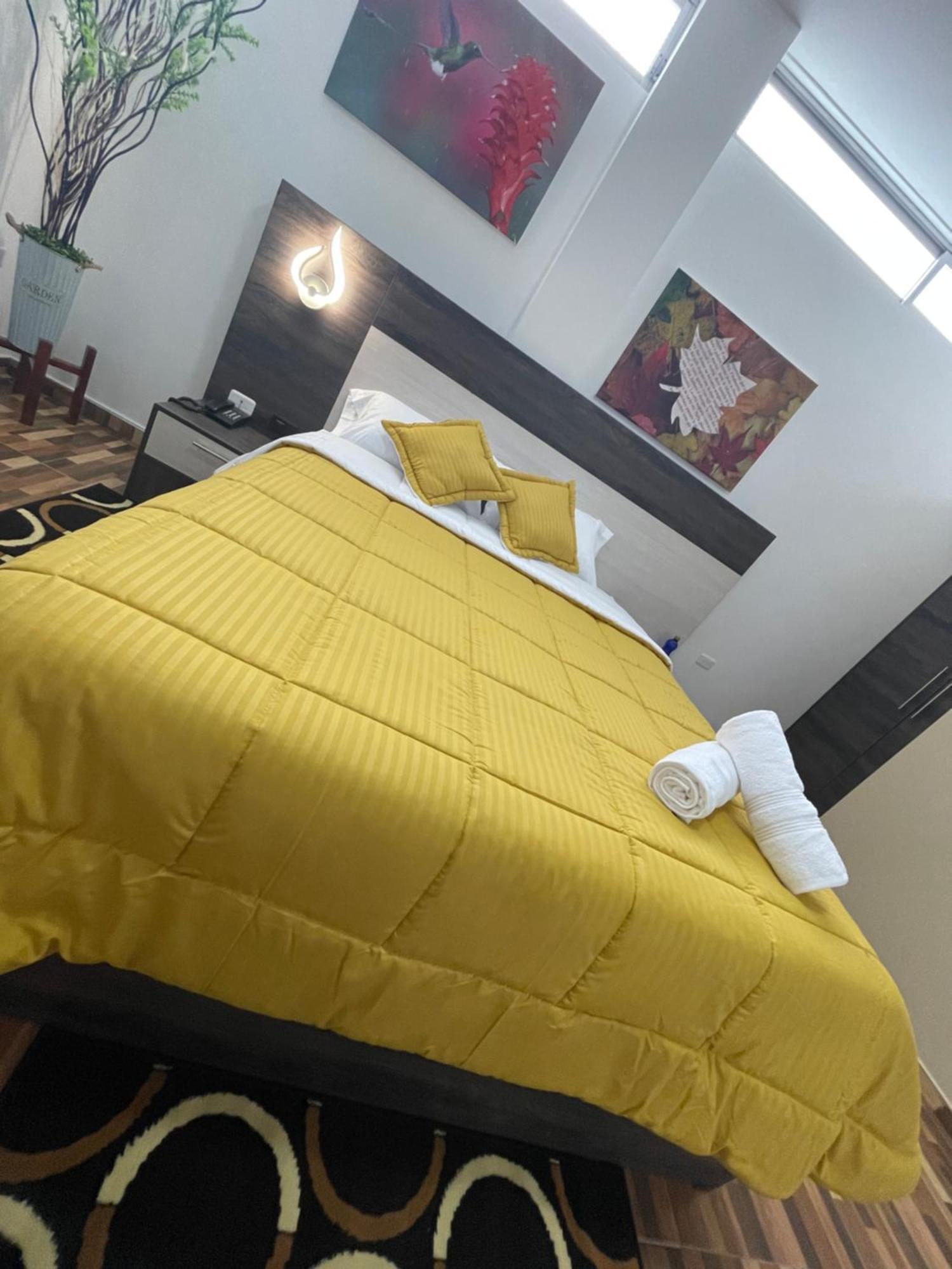 Sara Hotel Ibarra Buitenkant foto